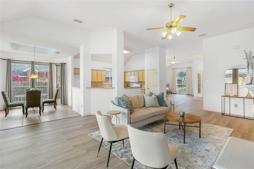 134 Elmcrest Drive - Photo 1