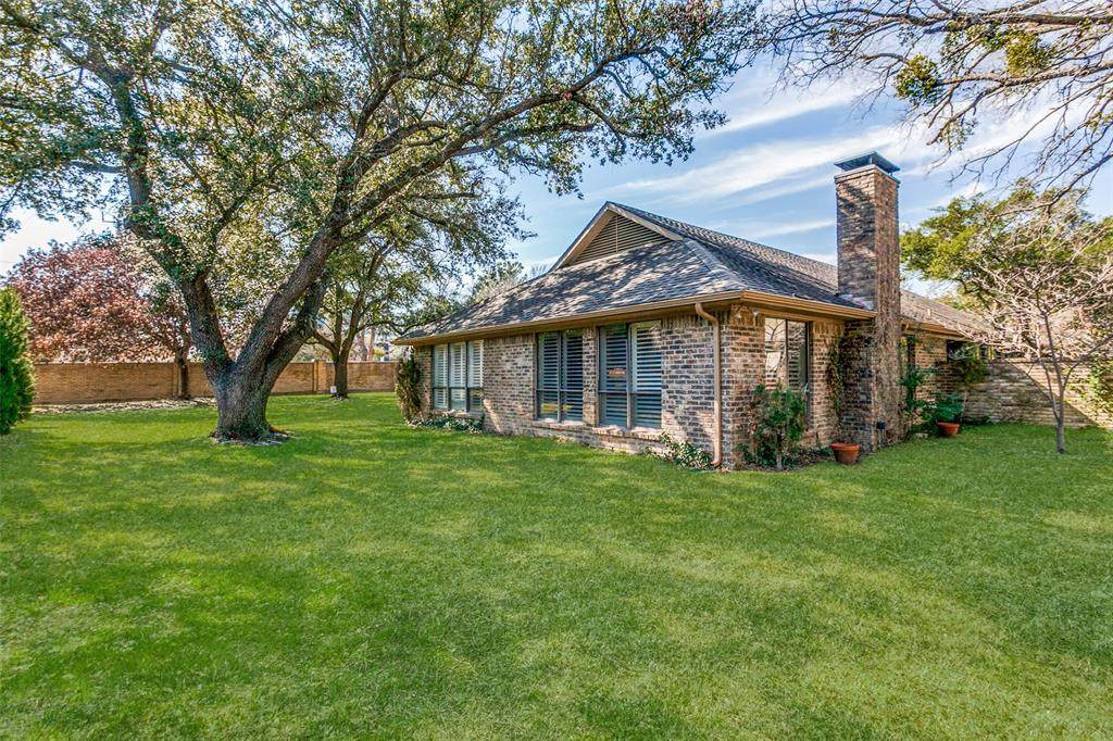 5006 Village Court - Photo 1