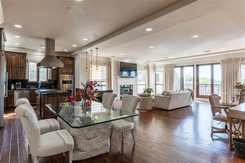 501 Samuels Avenue - Photo 1