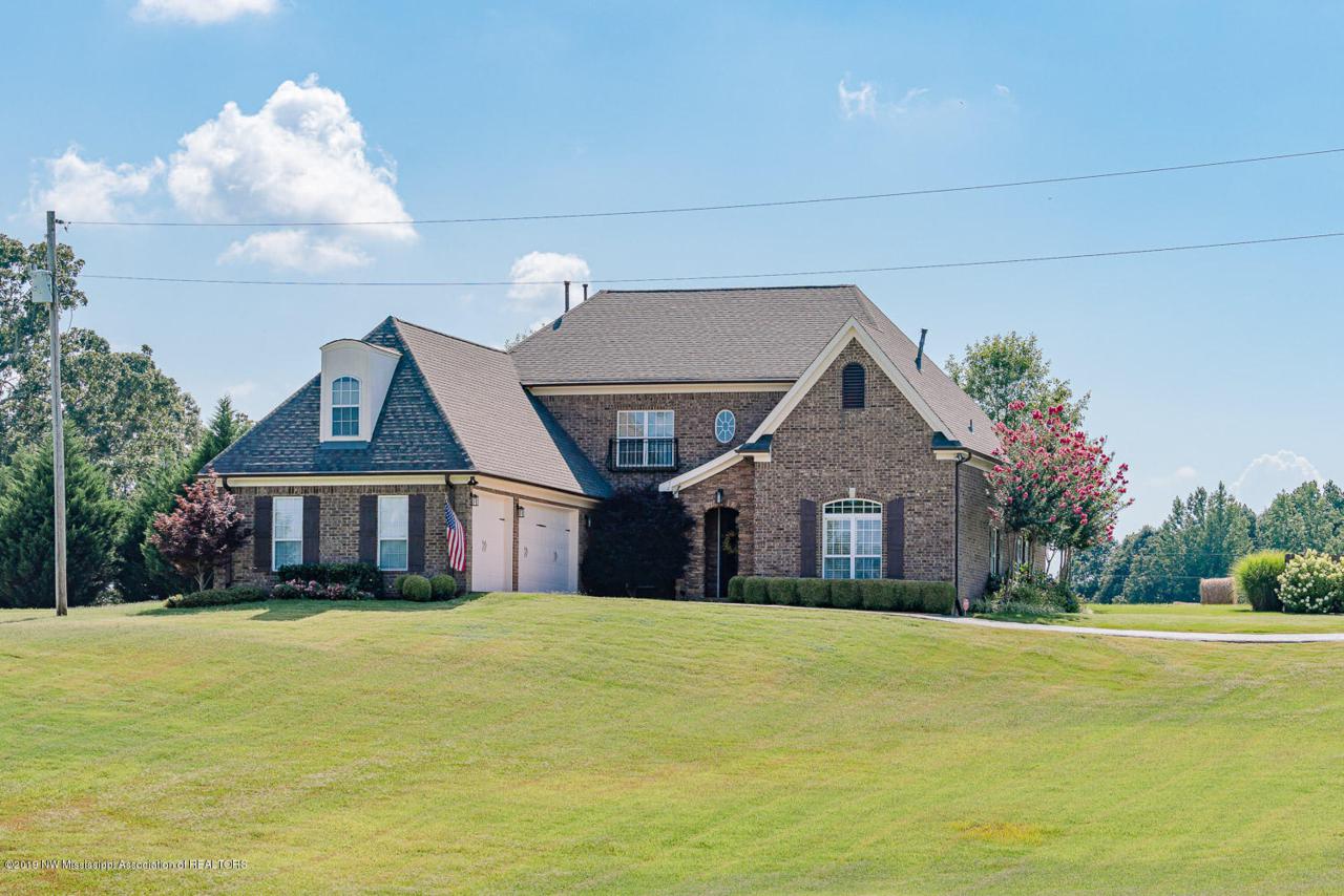 39 Winter Oak Drive - Photo 1