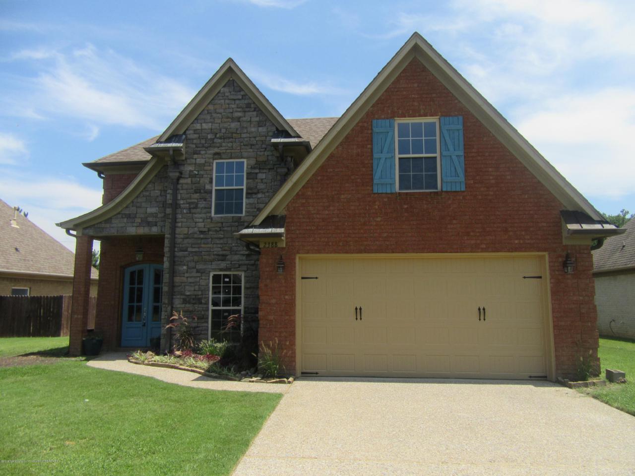 2388 Della Street - Photo 1