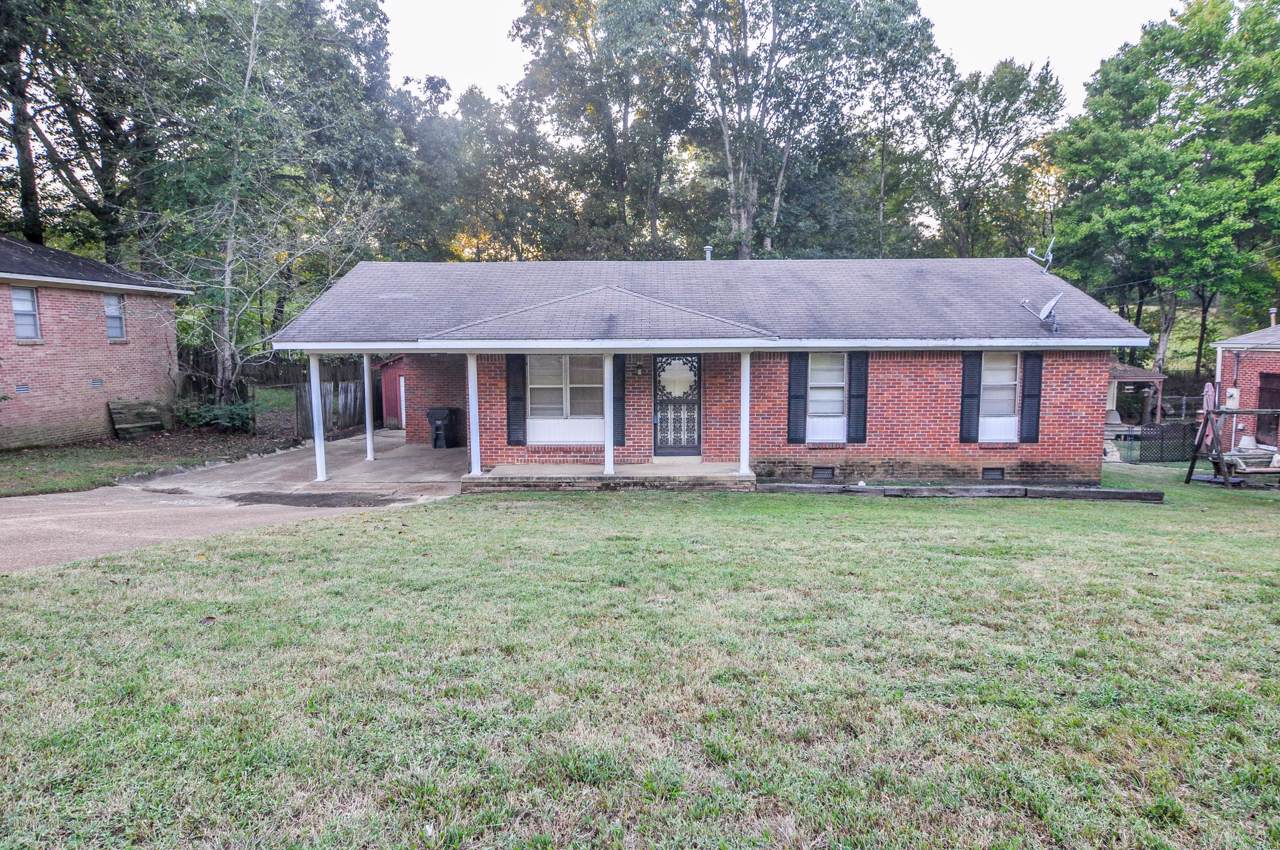 2641 Williamsburg Lane - Photo 1