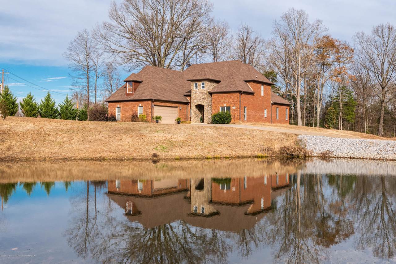 4050 Jordan Creek Drive - Photo 1