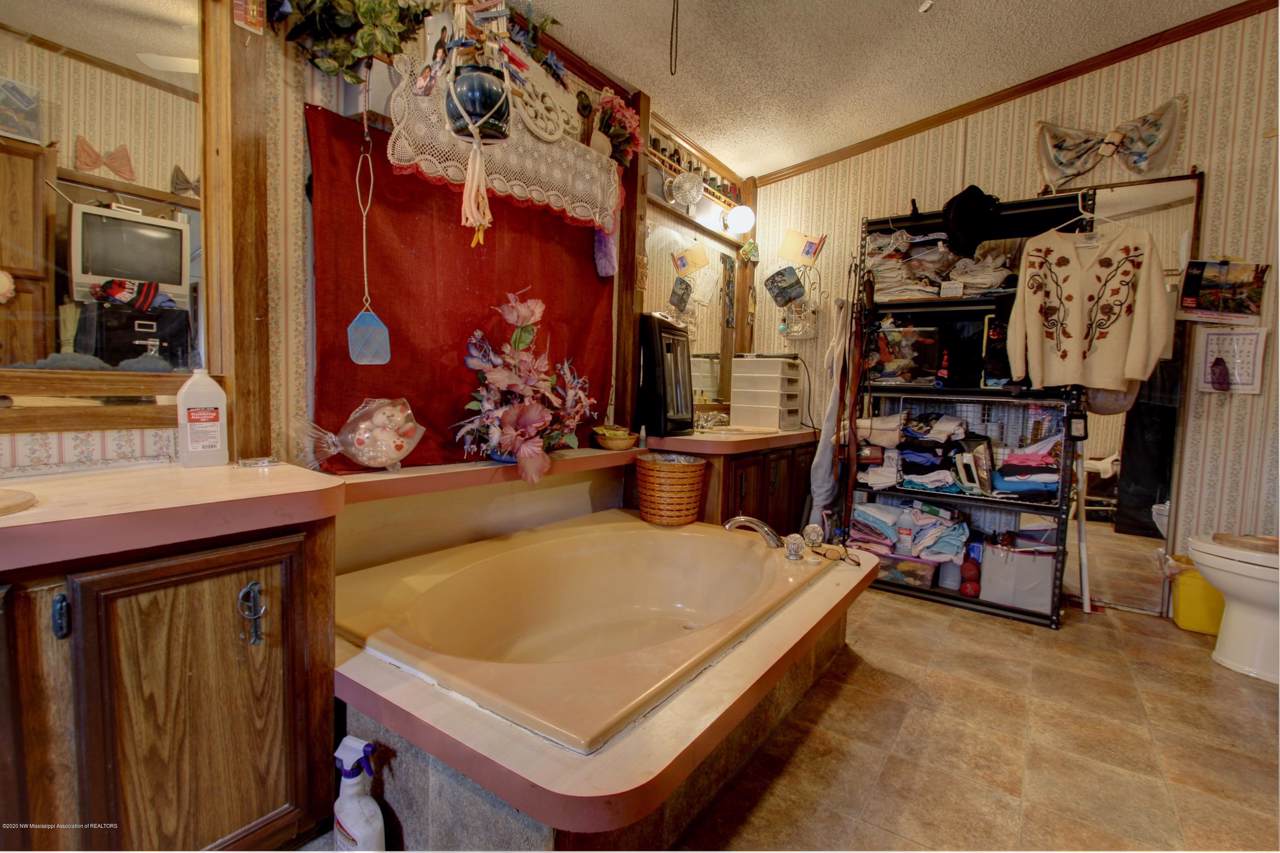 713 Poplar Cove, Southaven, MS 38671 (MLS #327270) :: The ...