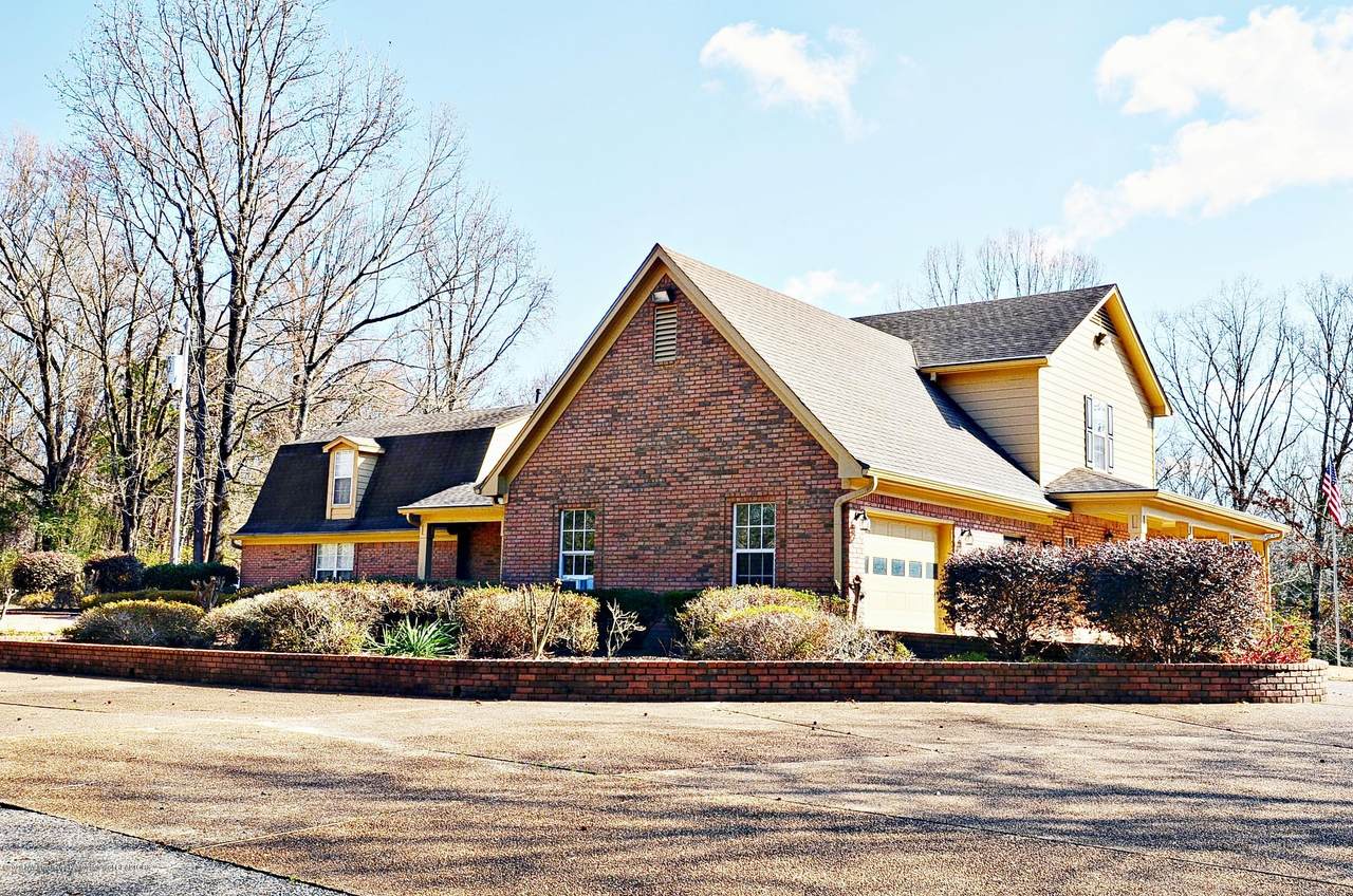 1300 Horn Lake Road - Photo 1