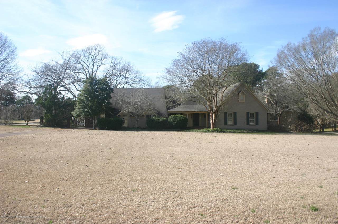 105 Jill Road - Photo 1