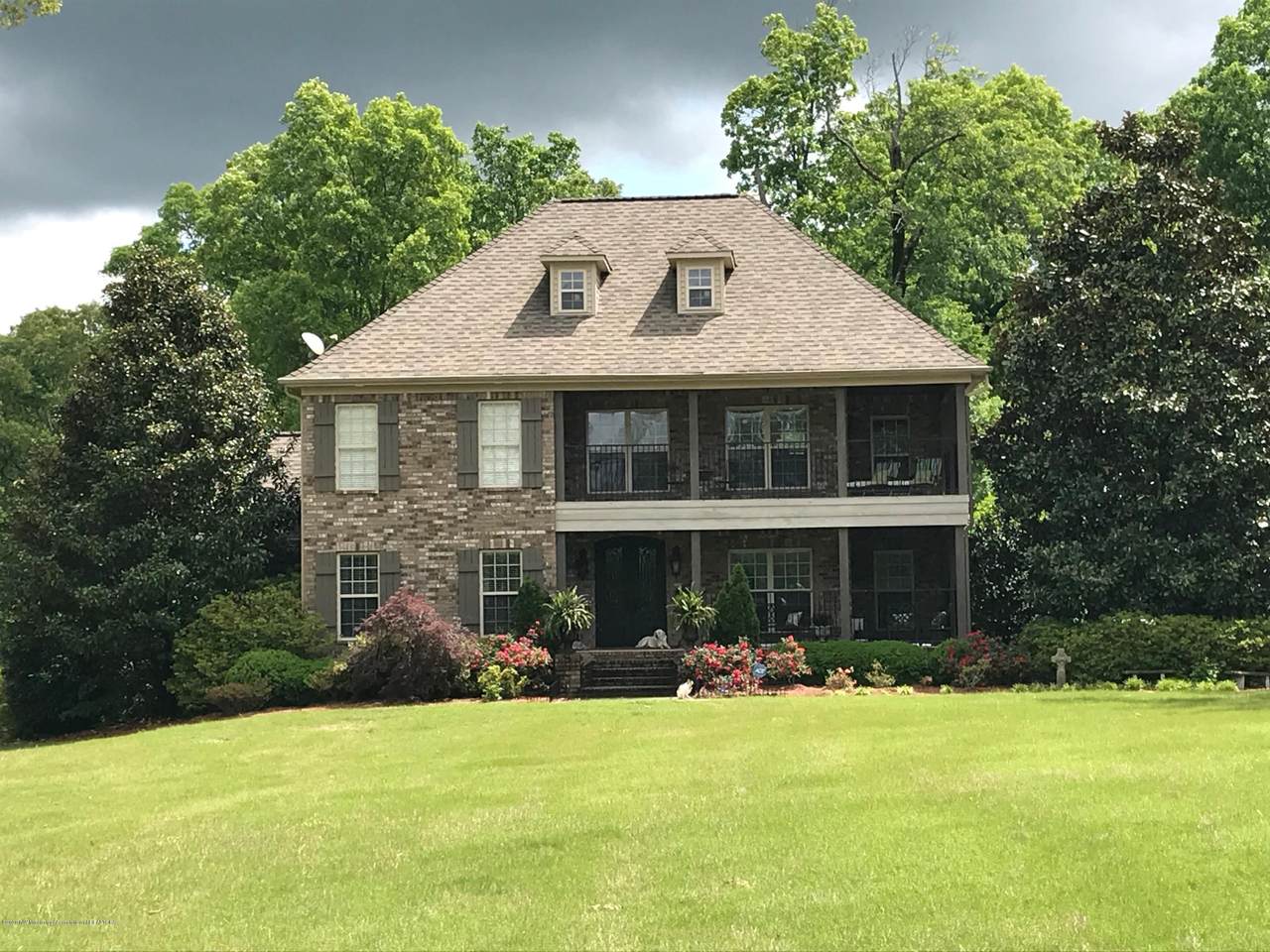 101 Redbud Drive - Photo 1