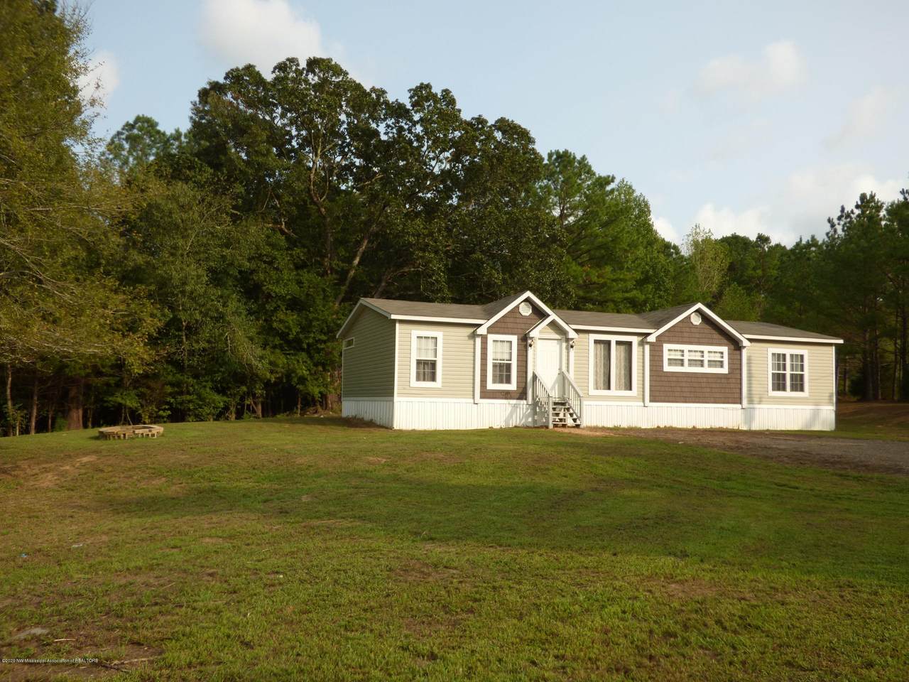 99 Richmond Road - Photo 1