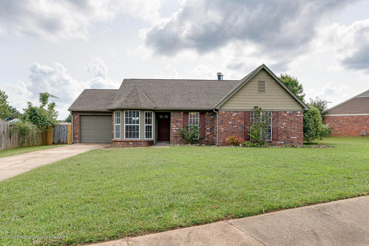 10387 Maplebrook Lane - Photo 1