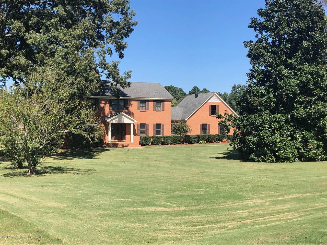 391 Shaker Drive - Photo 1