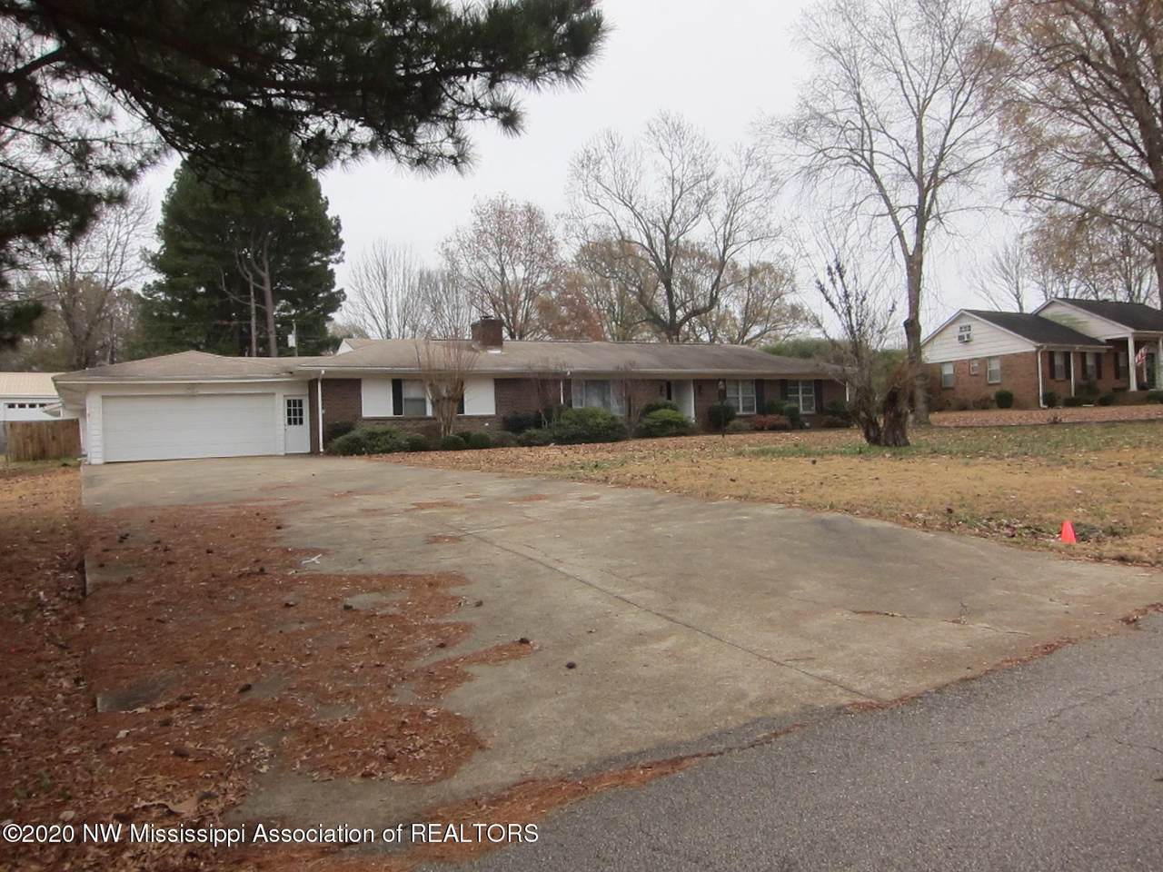 6844 Meadowbrook Drive - Photo 1