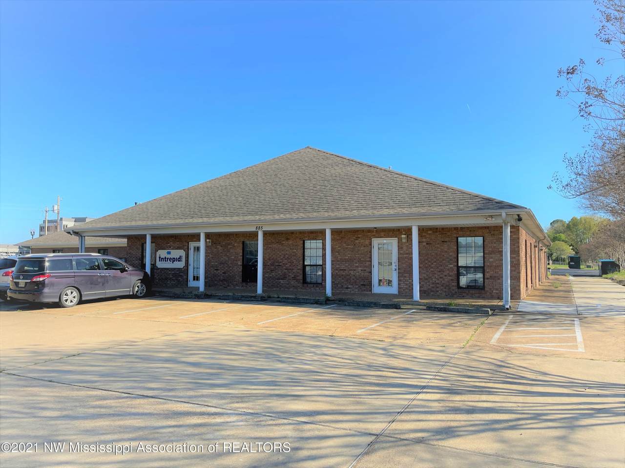 885 Ferncliff Drive - Photo 1