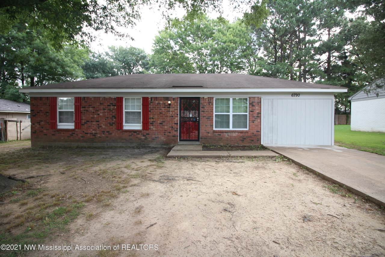 6790 Pinehurst Road - Photo 1