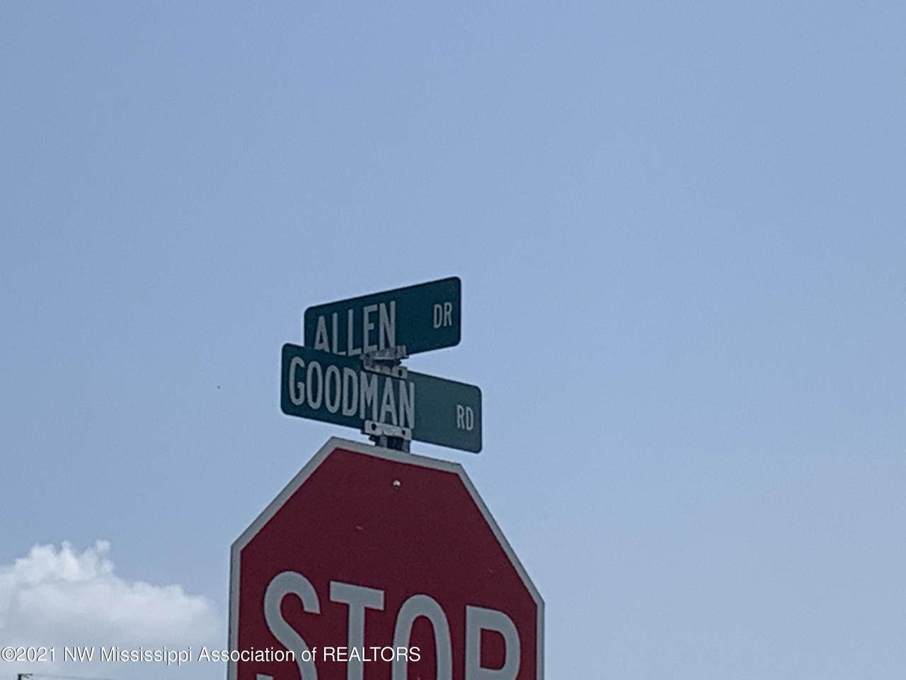 100 Goodman Road - Photo 1