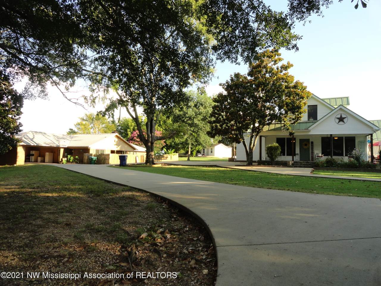 12160 Lee Road - Photo 1