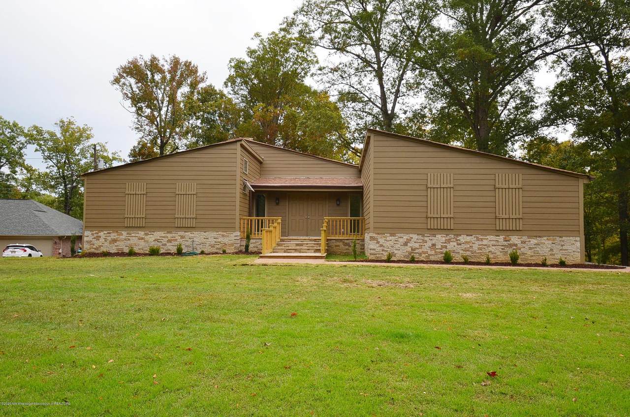 5364 Sportsman Drive - Photo 1