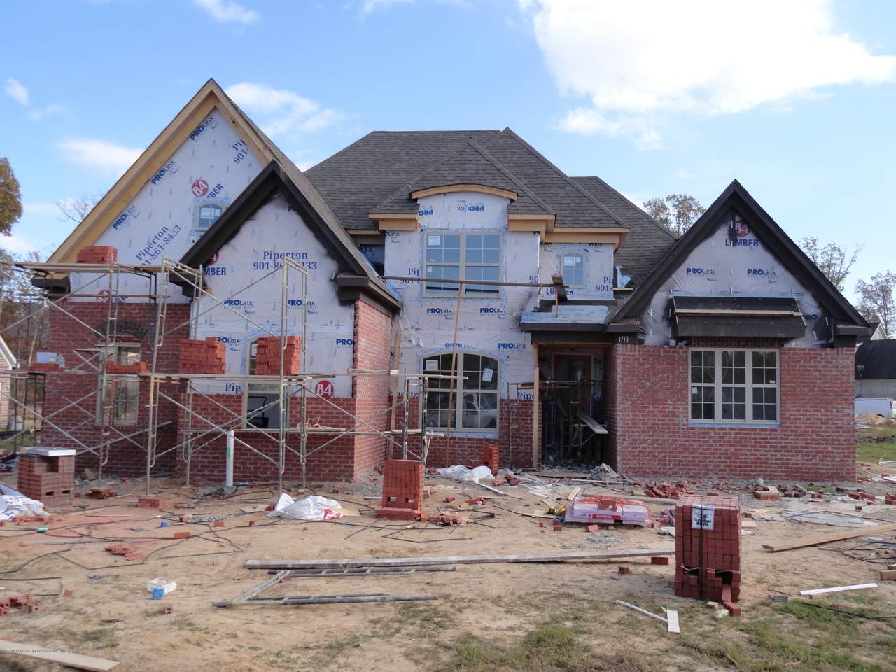 1718 West Cove - Photo 1
