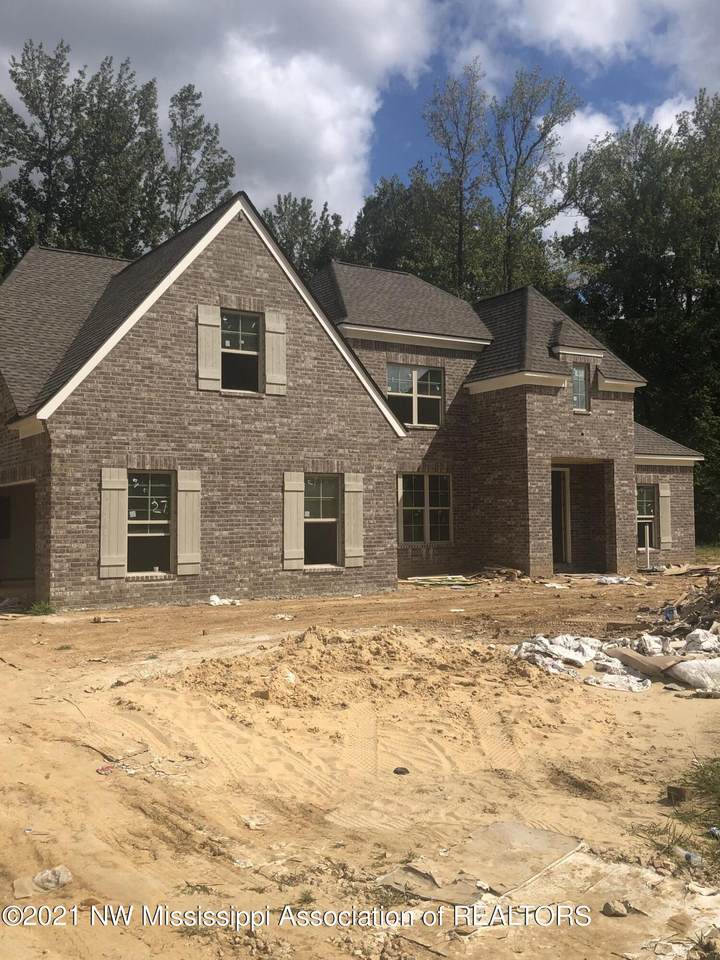 860 Llyods Lane - Photo 1