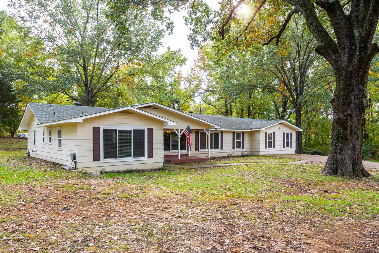 1423 Hopper Drive - Photo 1