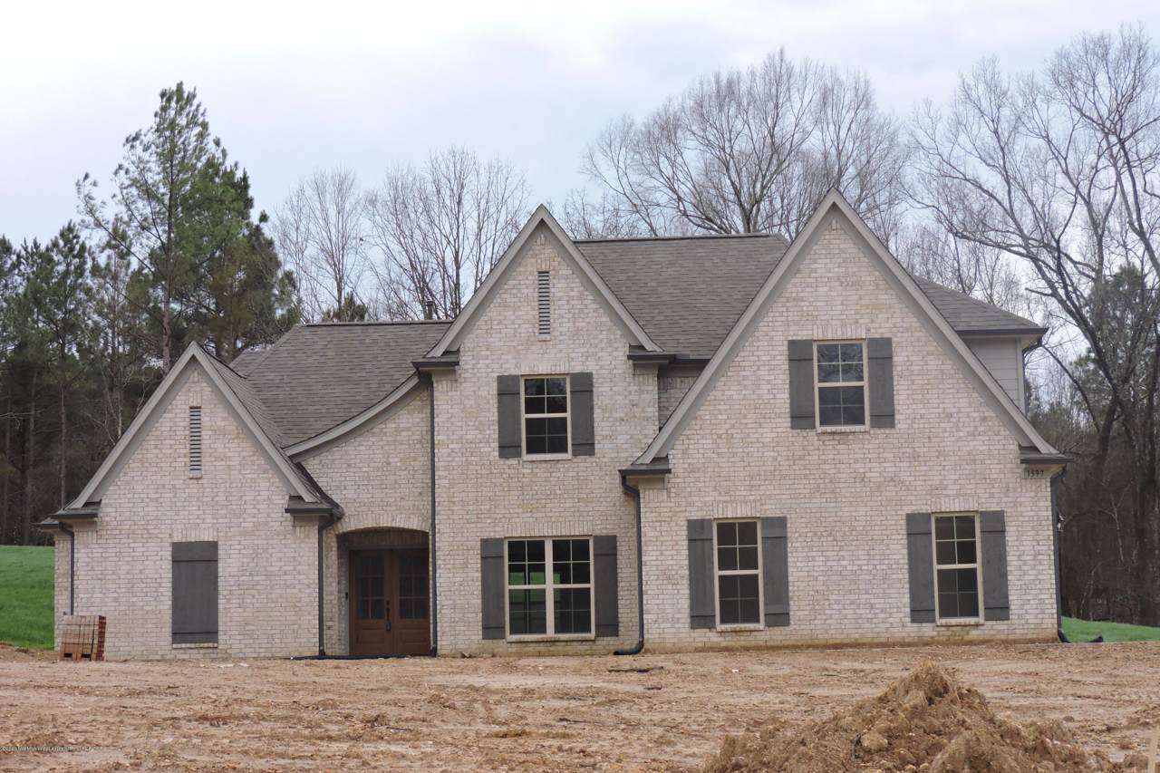 1597 Johnston Road - Photo 1