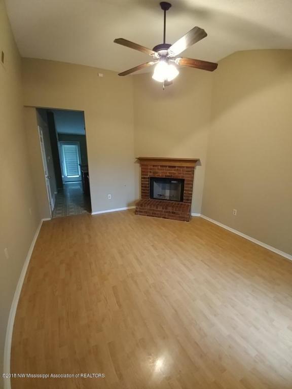 5437 Gibbons Cove - Photo 1