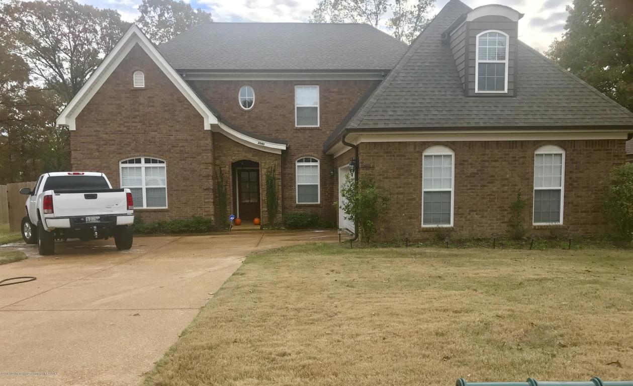 2045 Queens Court - Photo 1