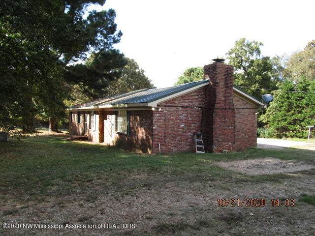 6633 Peyton Road - Photo 1