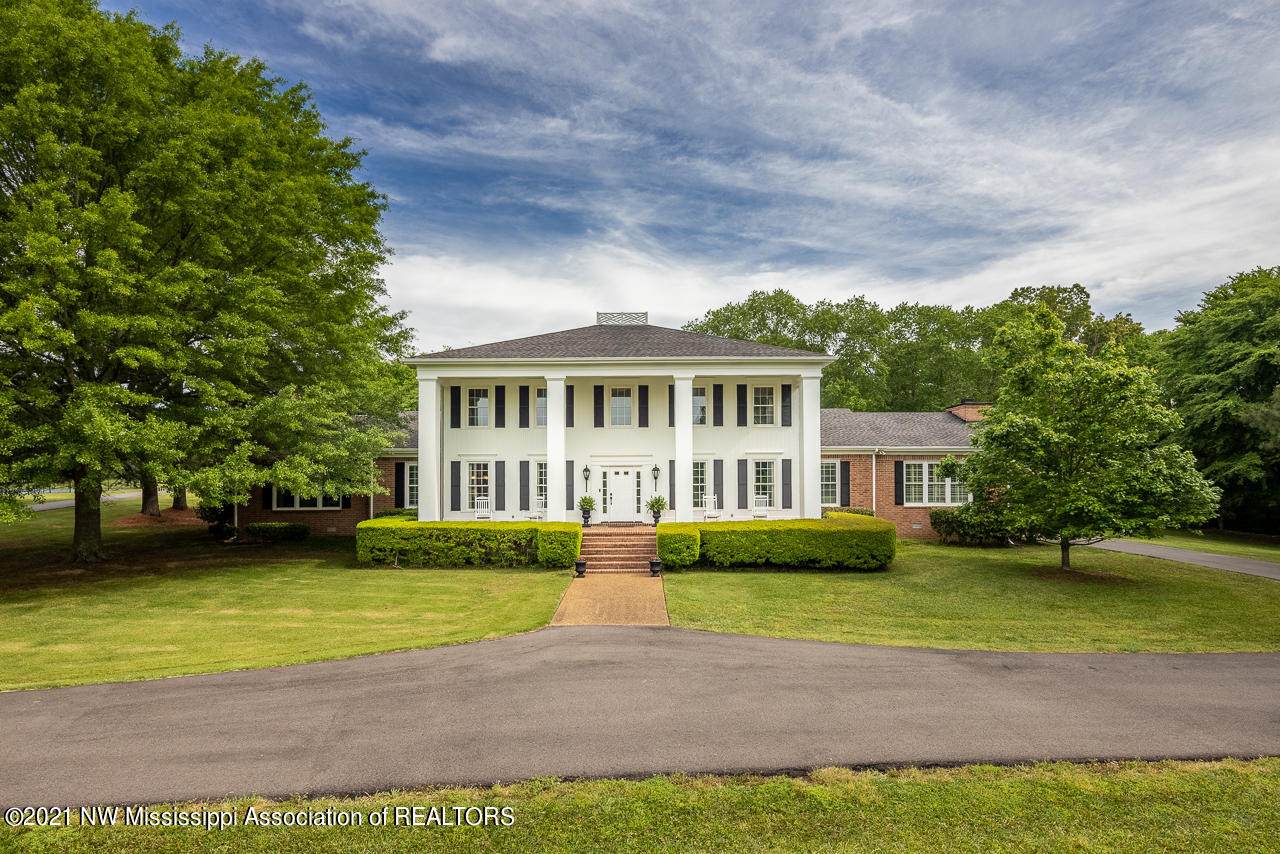 323 Country Club (16) Road - Photo 1