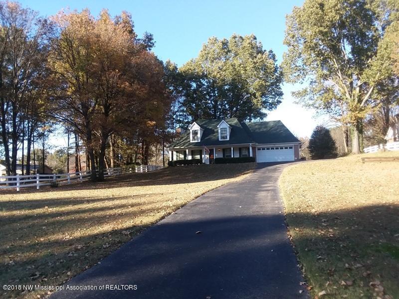 1960 Gayfer Drive - Photo 1