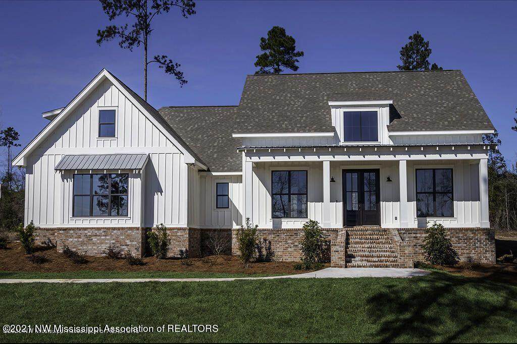 142 Hayward Drive - Photo 1
