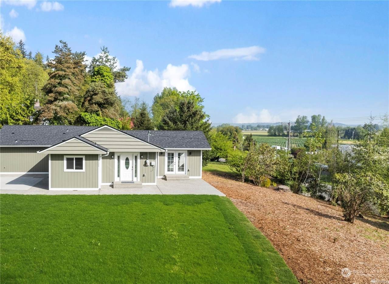 6124 Pioneer Way - Photo 1