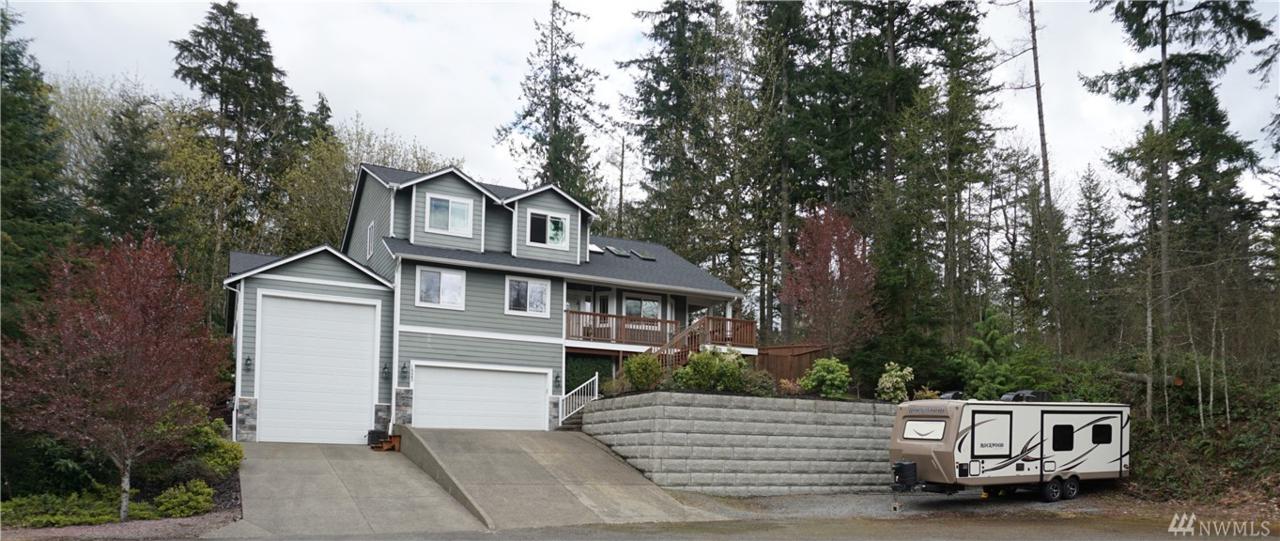 1523 201st Ave - Photo 1