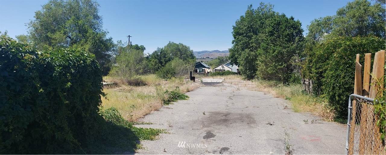 710 Garfield Street - Photo 1