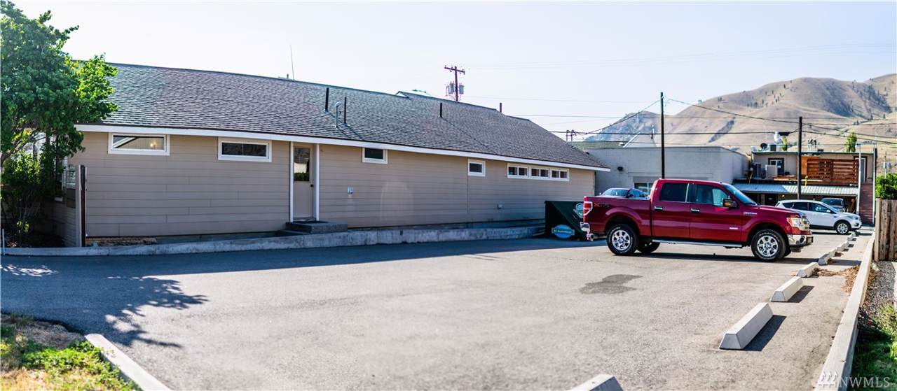 128 Chelan Ave - Photo 1 128 Chelan Ave - Photo 1