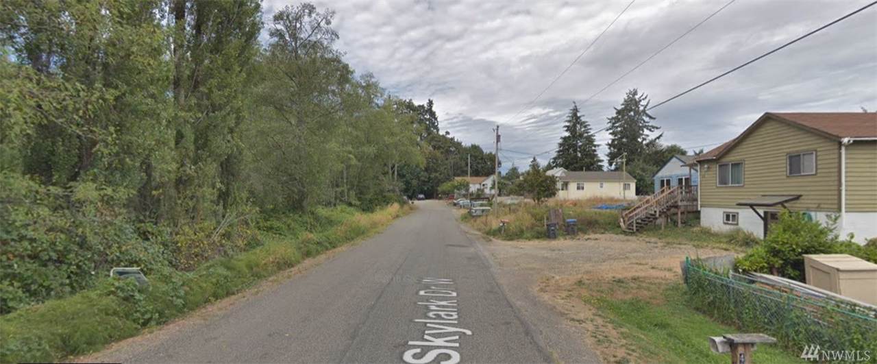 1 Skylark Dr - Photo 1