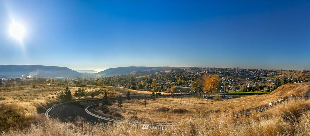 605 Vista Del Sol - Photo 1