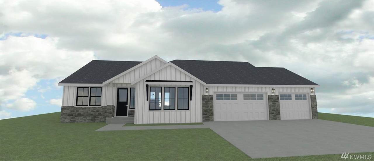 707 Golf Course Drive - Photo 1