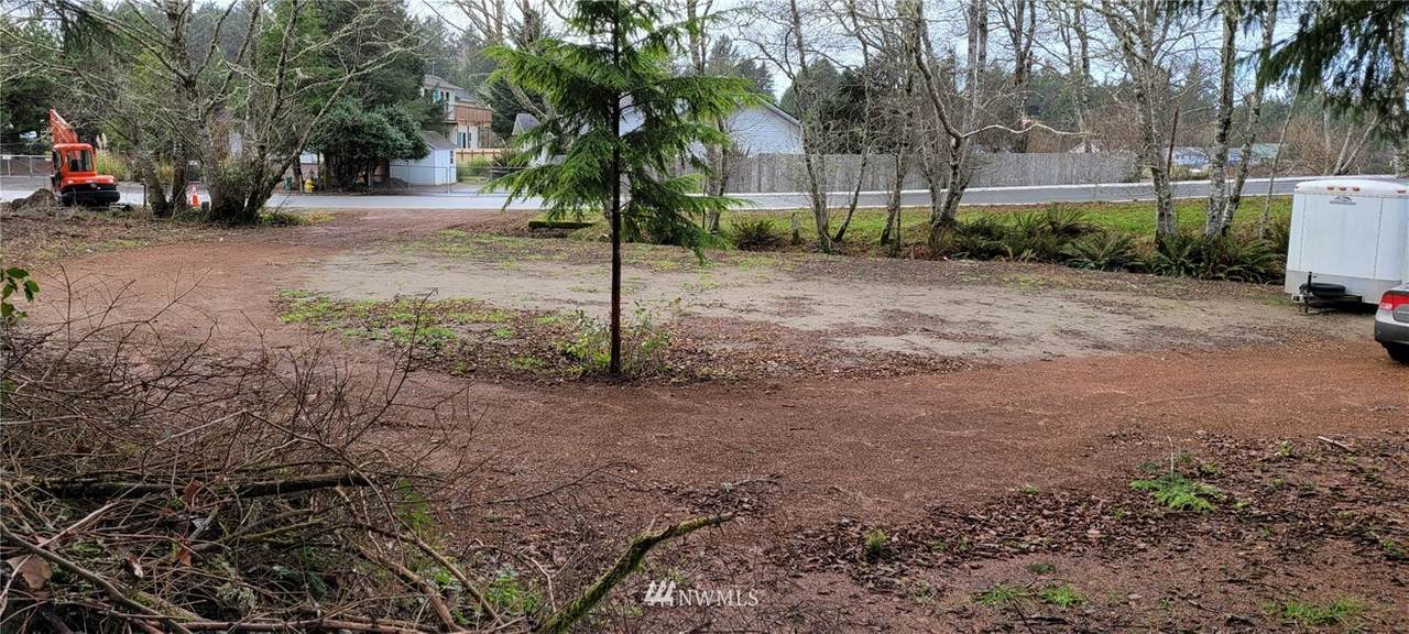 283 Overlake Street - Photo 1