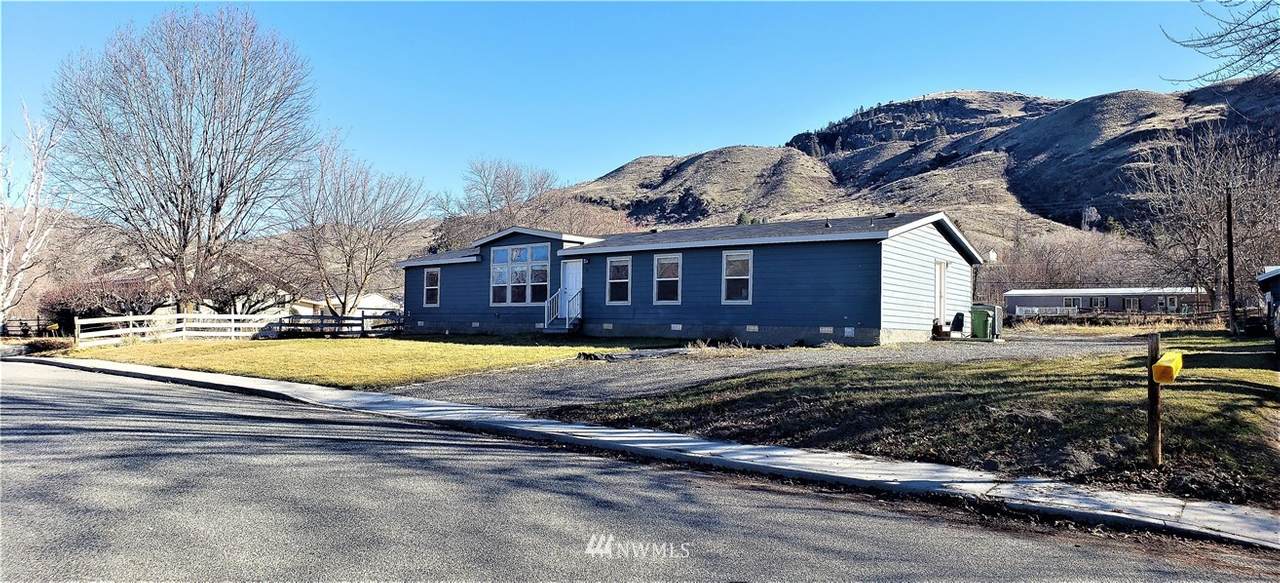 34 Front Street - Photo 1