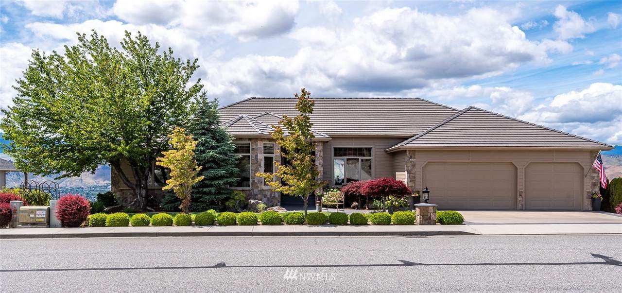 2335 Fancher Heights Boulevard - Photo 1