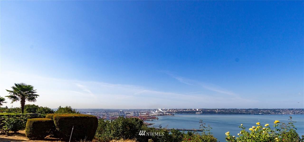 2034 Browns Pt Boulevard - Photo 1