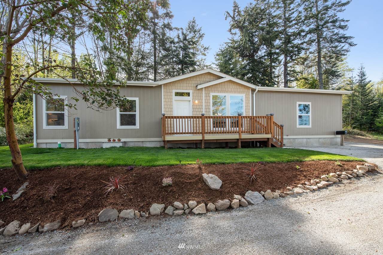 4117 Oakes Avenue - Photo 1
