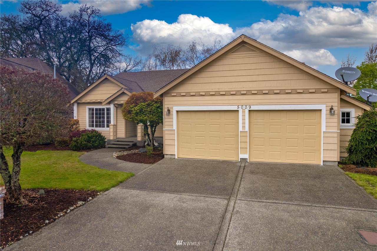 5009 81st Street - Photo 1