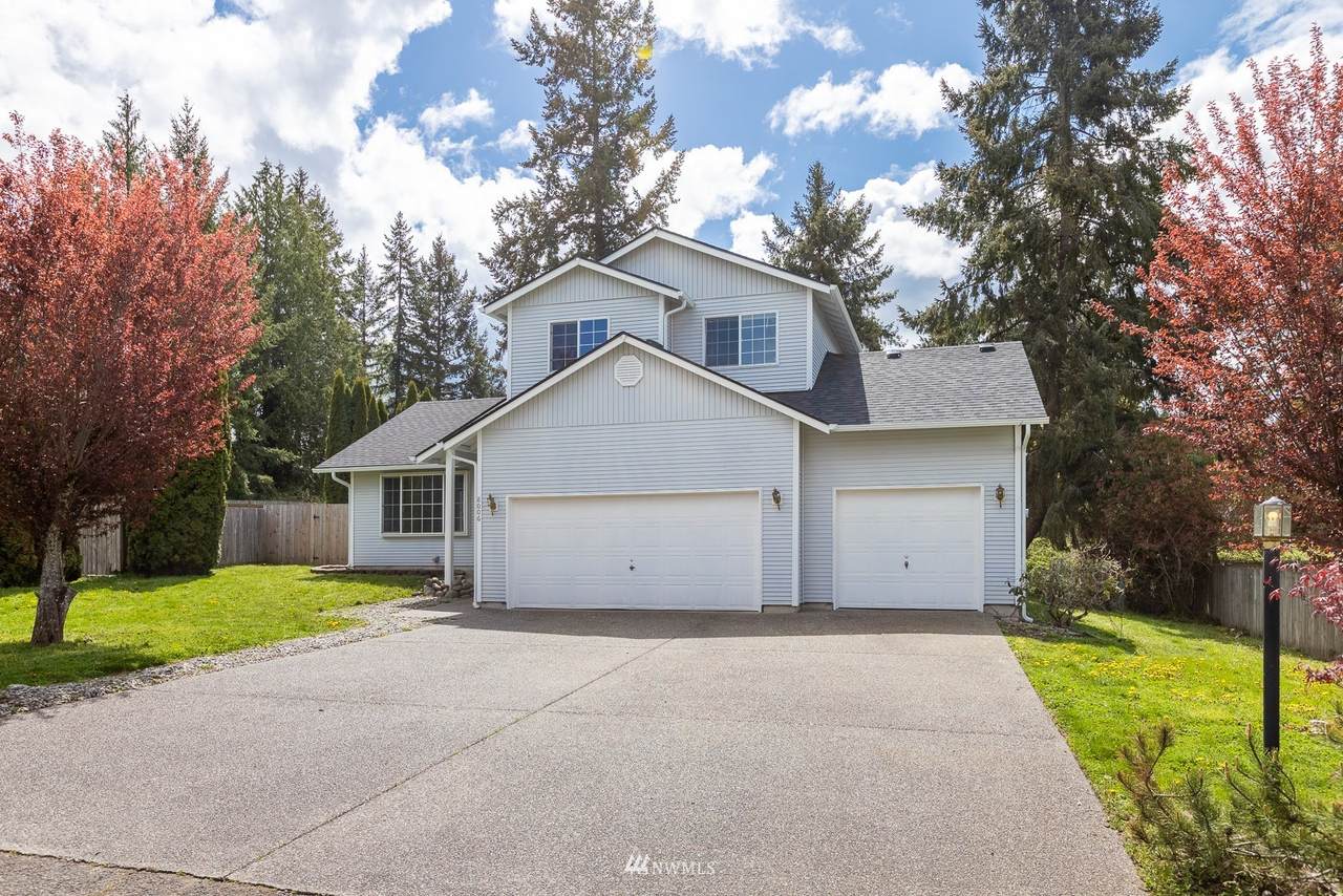 8006 294th Street - Photo 1