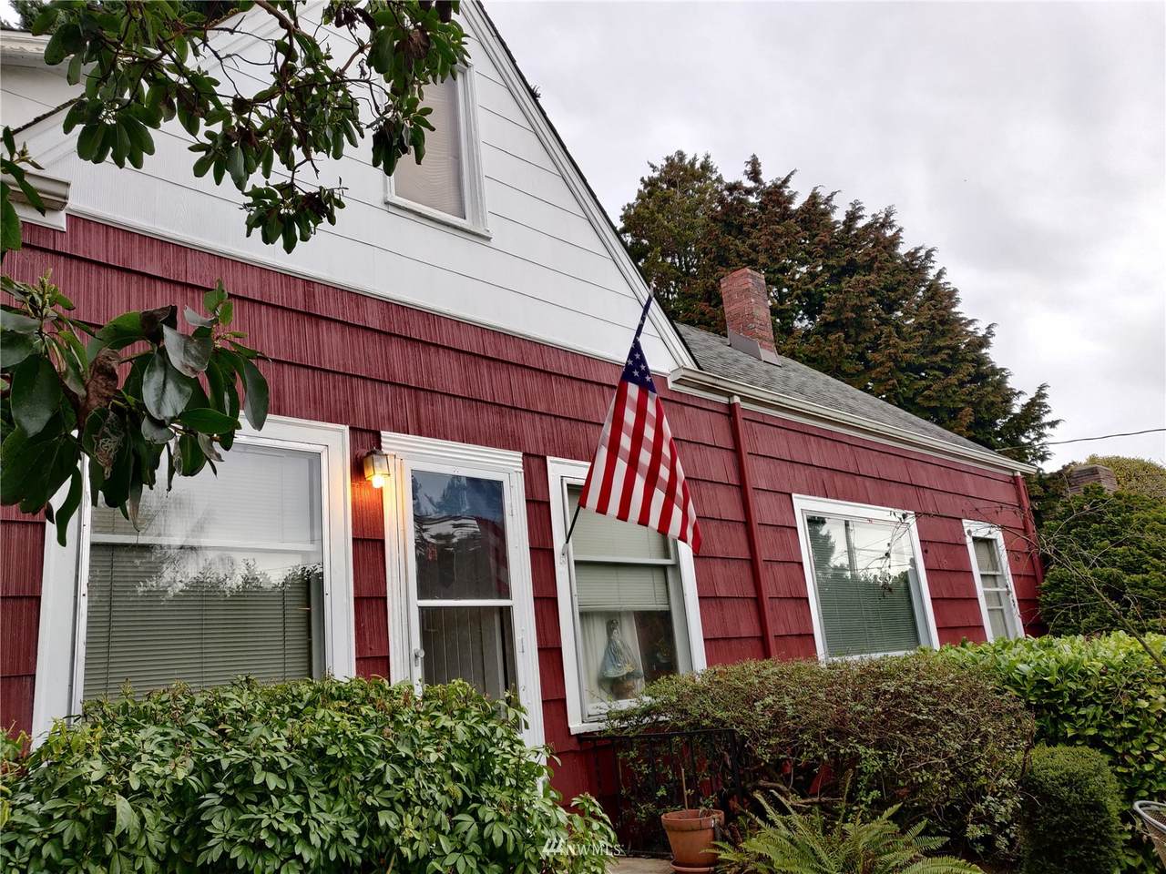 2817 36th Avenue - Photo 1