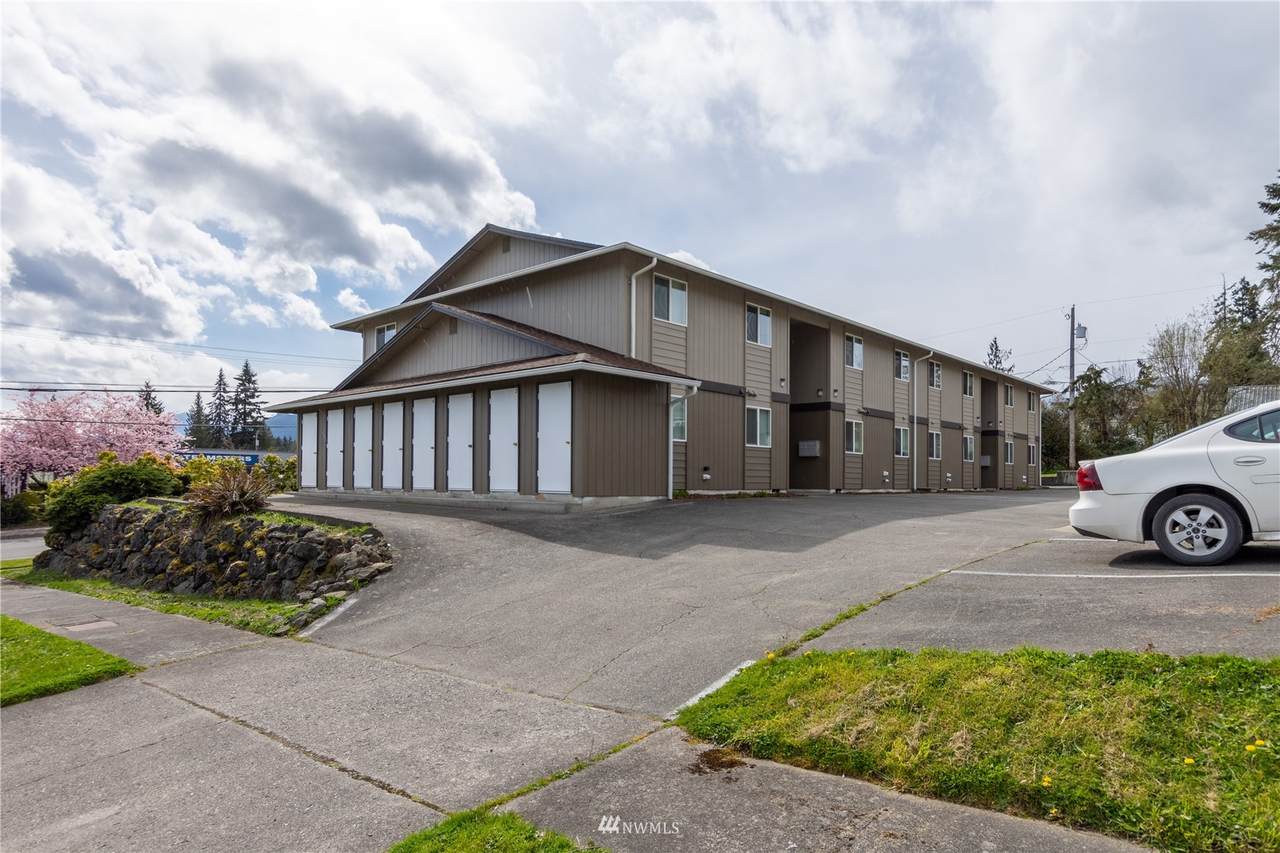 1308 C Street - Photo 1
