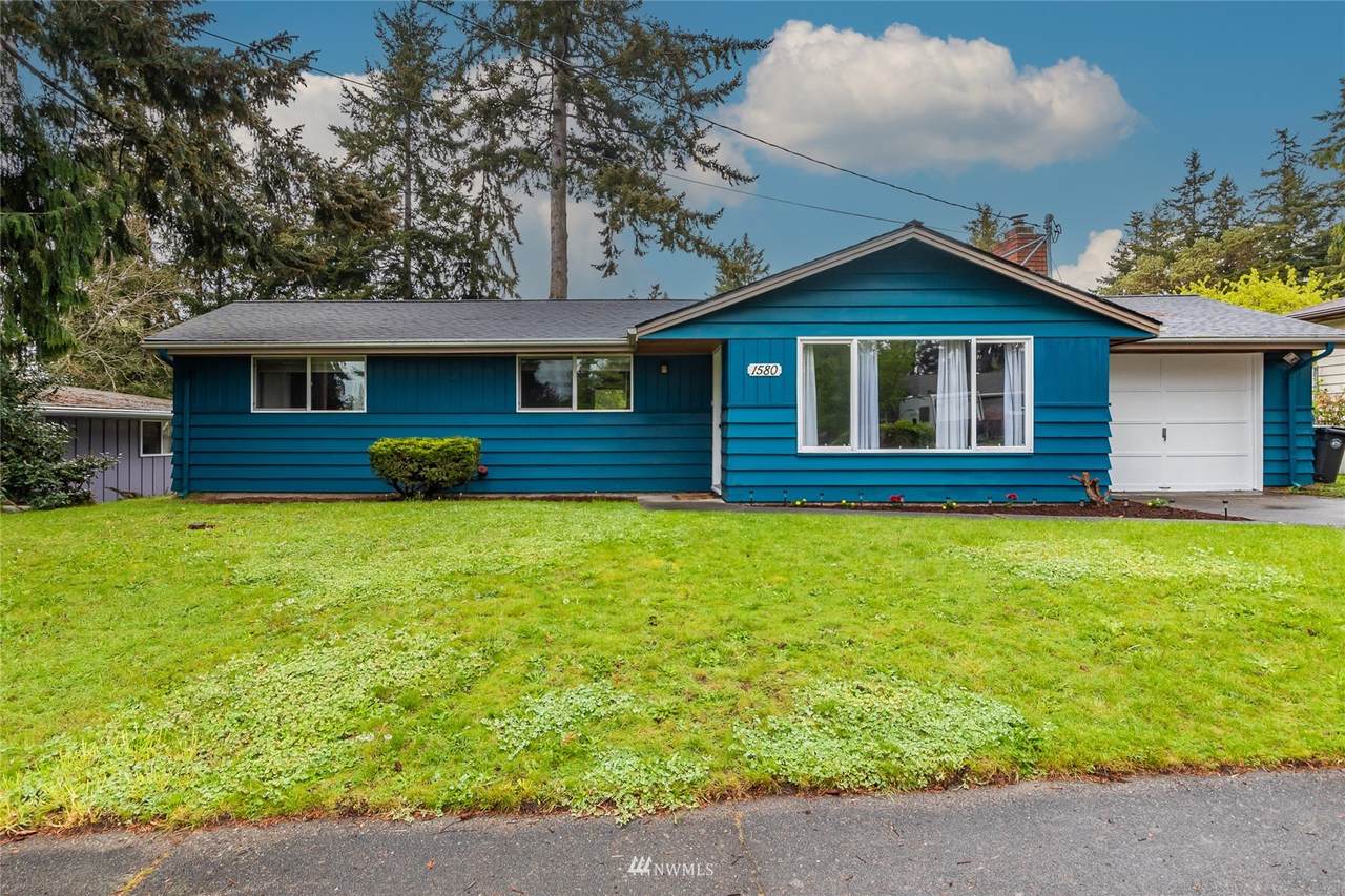 1580 NE 11th Avenue - Photo 1