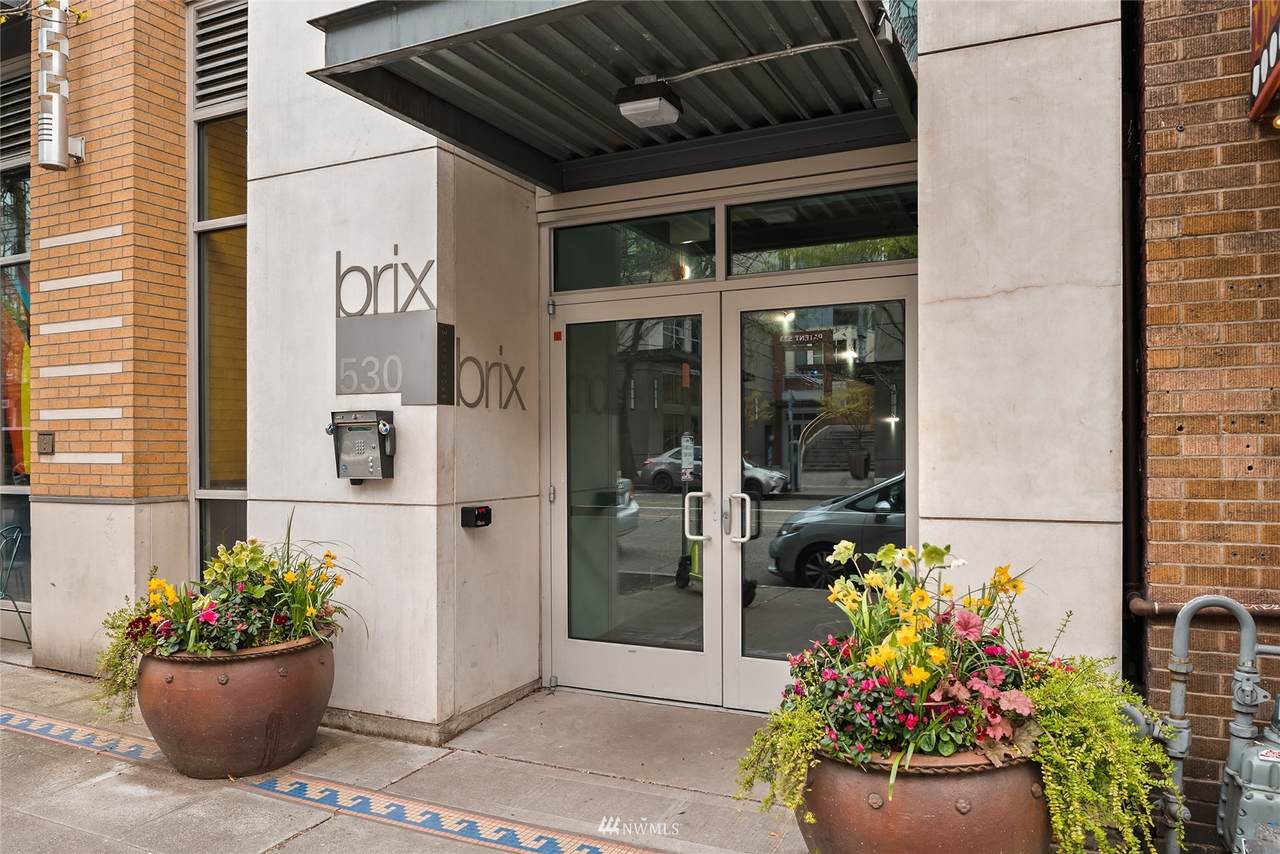 530 Broadway - Photo 1