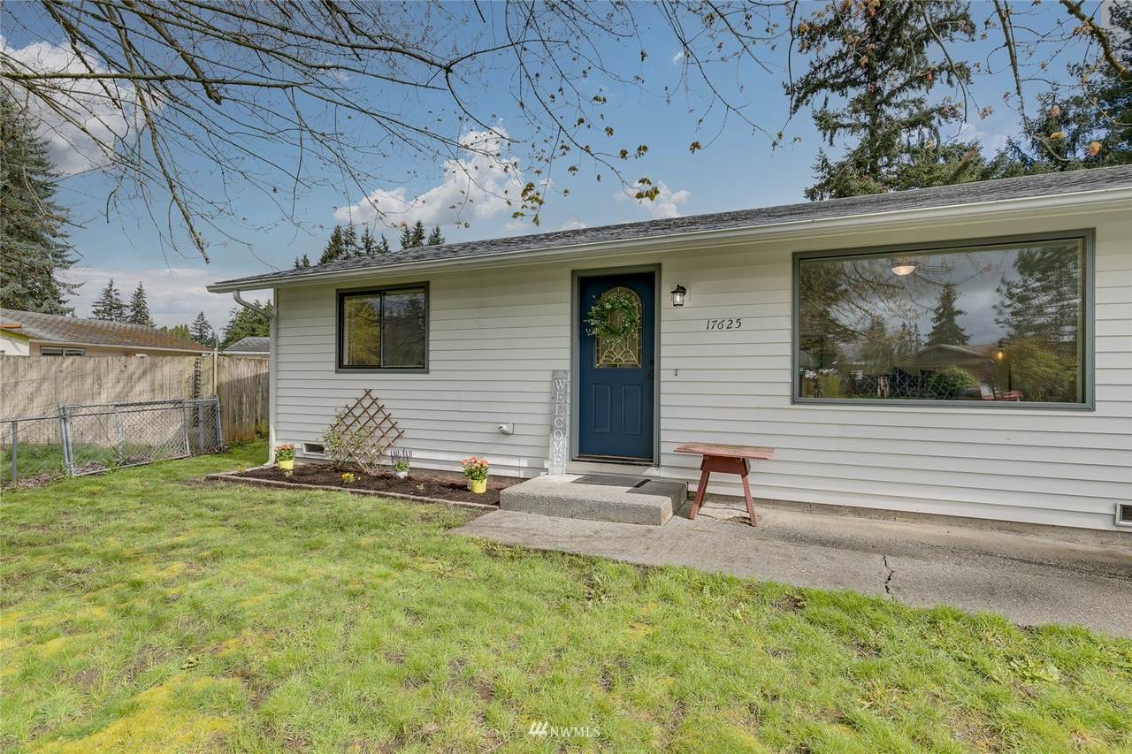 17625 34th Avenue - Photo 1