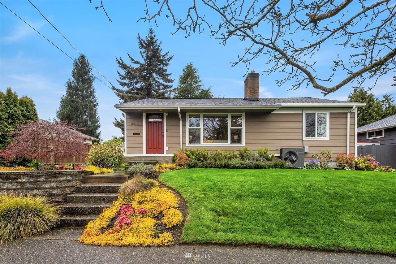 3213 49th Avenue - Photo 1